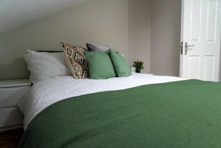 6 bed student house to rent on Ashfield Road, Manchester, M13