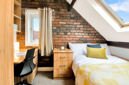 7 Bedroom Apartment