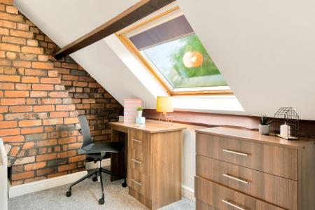 7 Bedroom Apartment