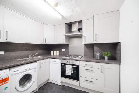 4 Bedroom Apartment