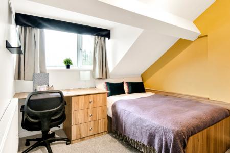 4 Bedroom Apartment