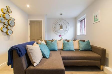 3 bed student house to rent on 1+ Rooms Available in 3 Bed Property, Leeds, LS6