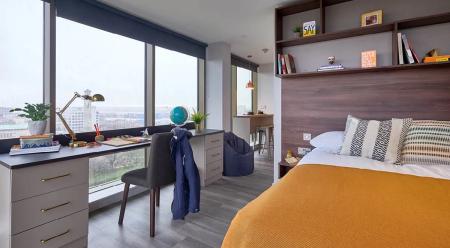 Classic Studio Plus Student flat to rent on Cumberland Place, Southampton, SO15