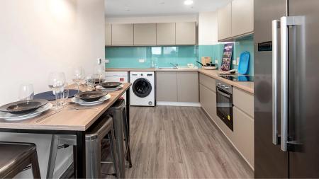 Deluxe Studio Student flat to rent on Commercial Road, Portsmouth, PO1