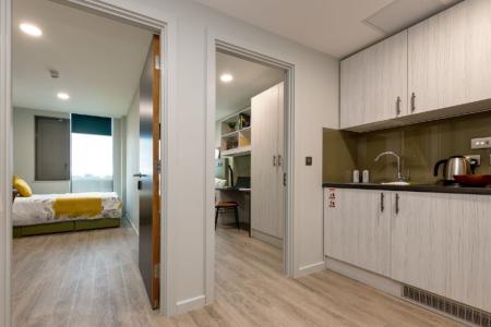 2 Bed Apartment Student flat to rent on Long Street, London, E2