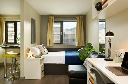 Silver Studio with Wet Room Student flat to rent on Millennium View,, 21 Hales St,, Coventry, CV1