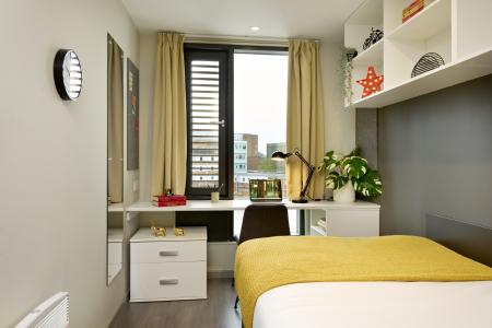 Silver Ensuite Student flat to rent on Hales Street, Coventry, CV1