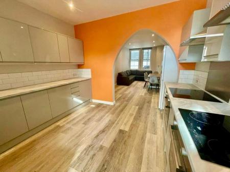 9 bed student house to rent on Whiteladies Road, Bristol, BS8