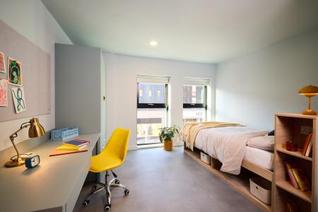 Superior Ensuite Student flat to rent on Central Road, Leeds, LS1