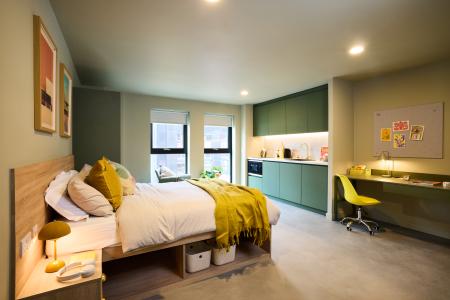 Superior Studio Student flat to rent on Central Road, Leeds, LS1