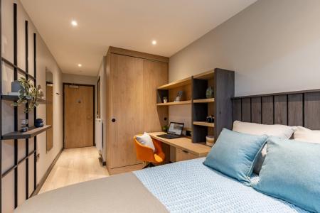 Standard Ensuite Student flat to rent on Surrey Street, Bristol, BS2