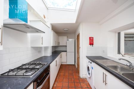 5 bed student house to rent on Temple Street, Brighton, BN1