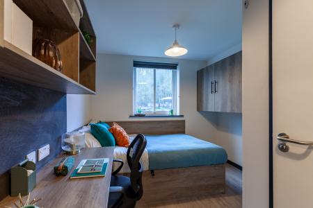 Medium Ensuite Student flat to rent on Meanwood Road, Leeds, LS7