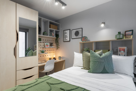 3 Bedroom Classic En-suite 3 bed student flat to rent on Library Street, Belfast, BT1