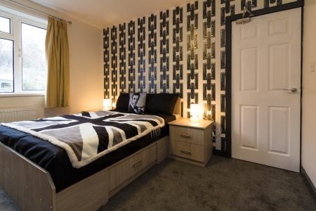 5 Bedroom Apartment
