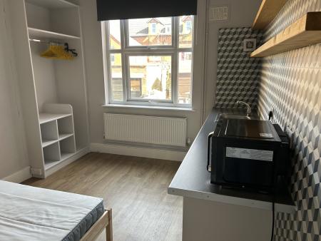 1 bed student house to rent on Malvern Road, Leicester, LE2