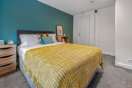 3 Bedroom Apartment