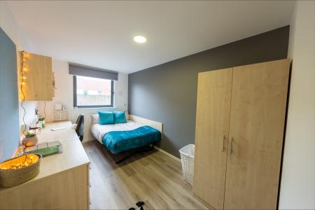 En-suite bronze Student flat to rent on North Church Street, Nottingham, NG1