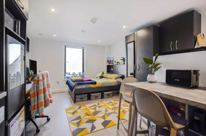 B03-style studio Student flat to rent on St Peters Street, Canterbury, CT1