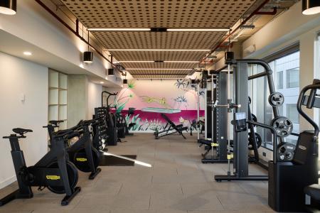 Private Room 3 bed student flat to rent on Palmerston Way, London, SW8