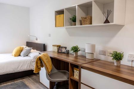 Classic Studio - Private Access Student flat to rent on Servia Road, Leeds, LS7