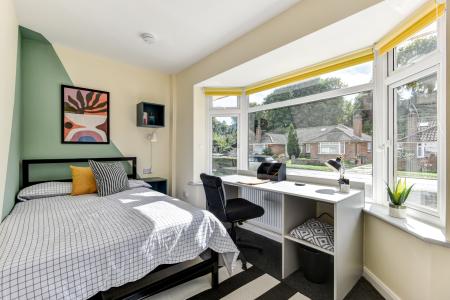 1 bed student house to rent on Upper Bevendean Avenue, Brighton, BN2