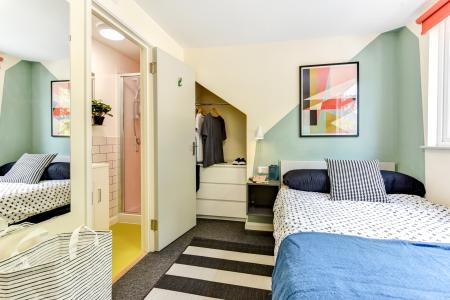 1 bed student house to rent on Heath Hill Avenue, Brighton, BN2