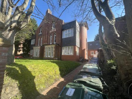Student studio flat to rent on Otterburn Villas, Newcastle, NE2