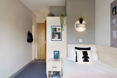 Standard Ensuite Student flat to rent on Alexandra Rd, Plymouth, PL4