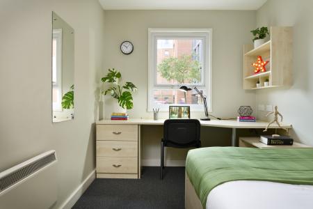 Bronze Plus Ensuite Student flat to rent on Calcott Ten,, 155 Far Gosford St,, Coventry, CV1