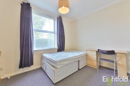 5 bed student house to rent on The Highway, Brighton, BN2