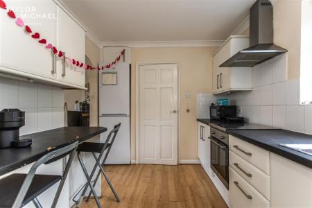 5 bed student house to rent on Southall Avenue, Brighton, BN2