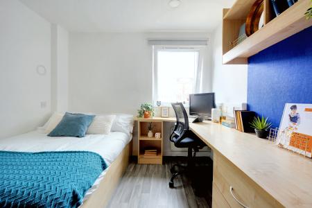 Studio Silver Ground Floor Student flat to rent on Midland Way, Nottingham, NG7
