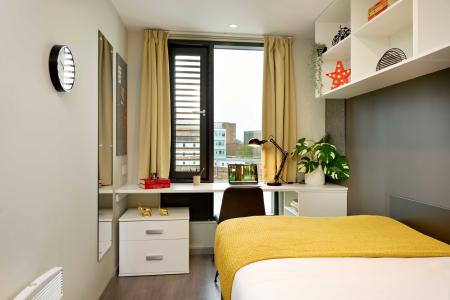 Bronze Ensuite Student flat to rent on Hales Street, Coventry, CV1