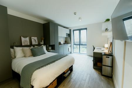 Classic Studio Student flat to rent on Portswood Road, Southampton, SO17