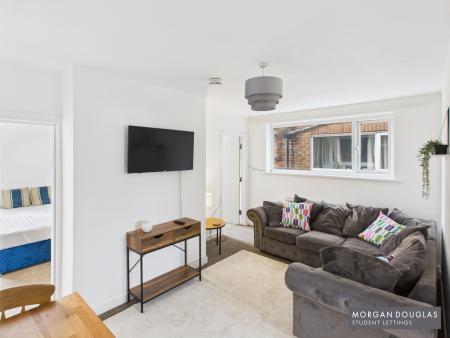 6 bed student house to rent on St. Bedes Close, Durham, DH1