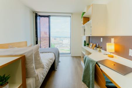 Gold En Suite (Mid Floors) 4 bed student flat to rent on Bridge Street, Cardiff, CF10