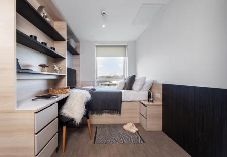 Premium Ensuite room