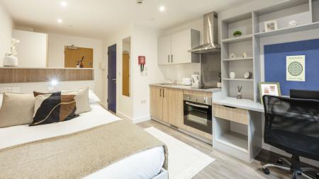 Classic Studio Student flat to rent on Glenthorne Road, Exeter, EX4