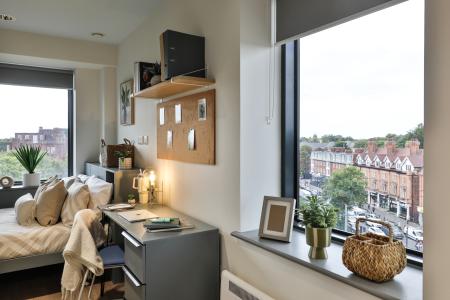 Gold Studio Plus Student flat to rent on Hagley Road, Birmingham, B16