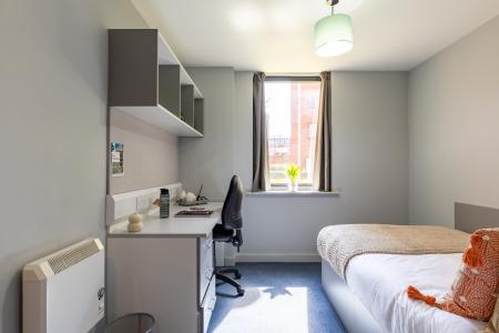 Silver Ensuite 4 bed student flat to rent on Corporation Street, Preston, PR1