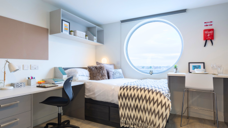 Club Studio Student flat to rent on City Road, Cardiff, CF24