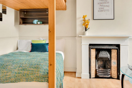 1 Bedroom Apartment