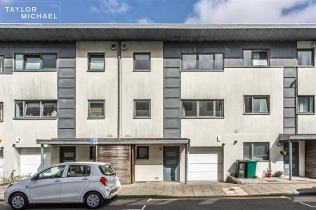 4 bed student house to rent on Stroudley Road, Brighton, BN1