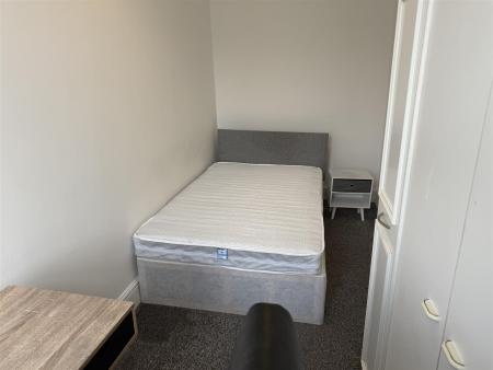 3 bed student house to rent on Heaton Park Road, Newcastle, NE6