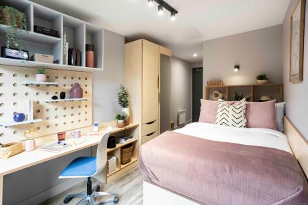 Classic Ensuite Plus Student flat to rent on University Road, Belfast, BT7