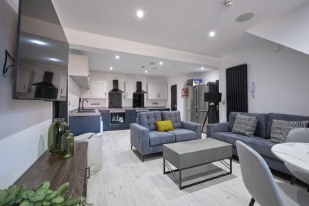 6 bed student house to rent on Hanover Street, Swansea, SA1