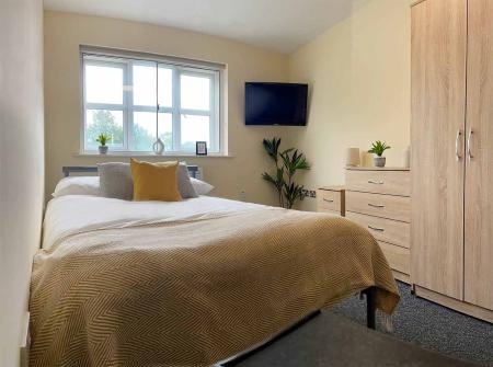 City Edge - Classic Non-Ensuite 4 bed student flat to rent on Ardwick Green S, Manchester, M13