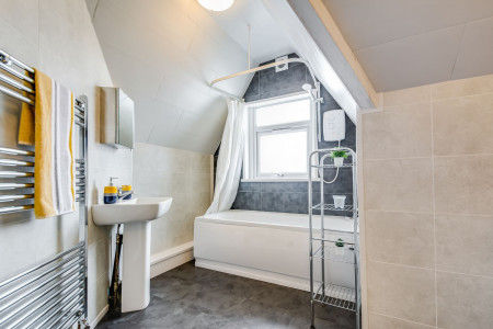 4 Bedroom Apartment
