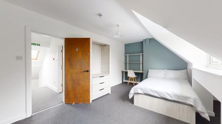 5 bed student house to rent on St Michaels Crescent, Leeds, LS6